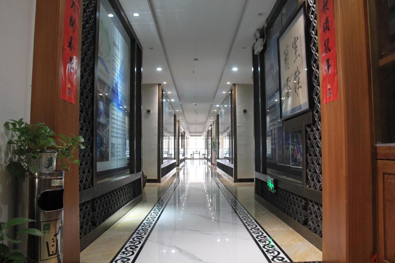 Doudou Meilan Fengqing Inn Jinghong Exterior foto